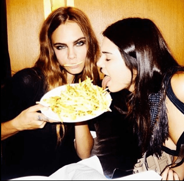 Cara Delevingne And Kendall Jenner Eat Chips In Insta Snap Megan Fisher Freelance Journalist